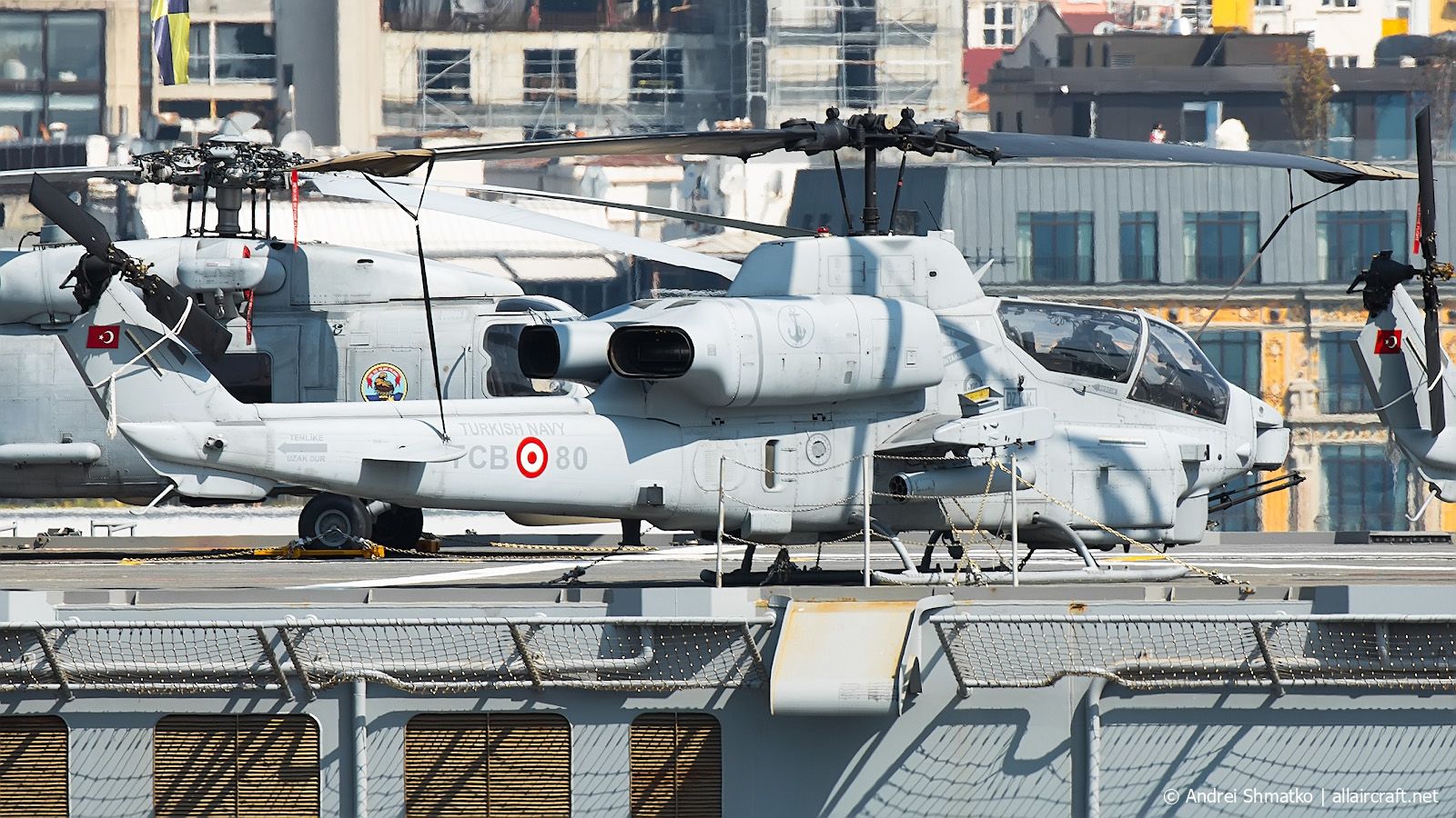 TCB-80 Bell AH-1W Super Cobra