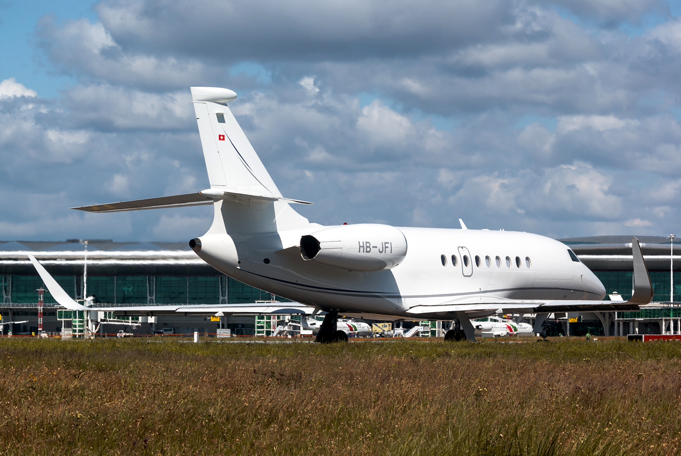 HB-JFI (256) 2012 Dassault Falcon 2000 LX