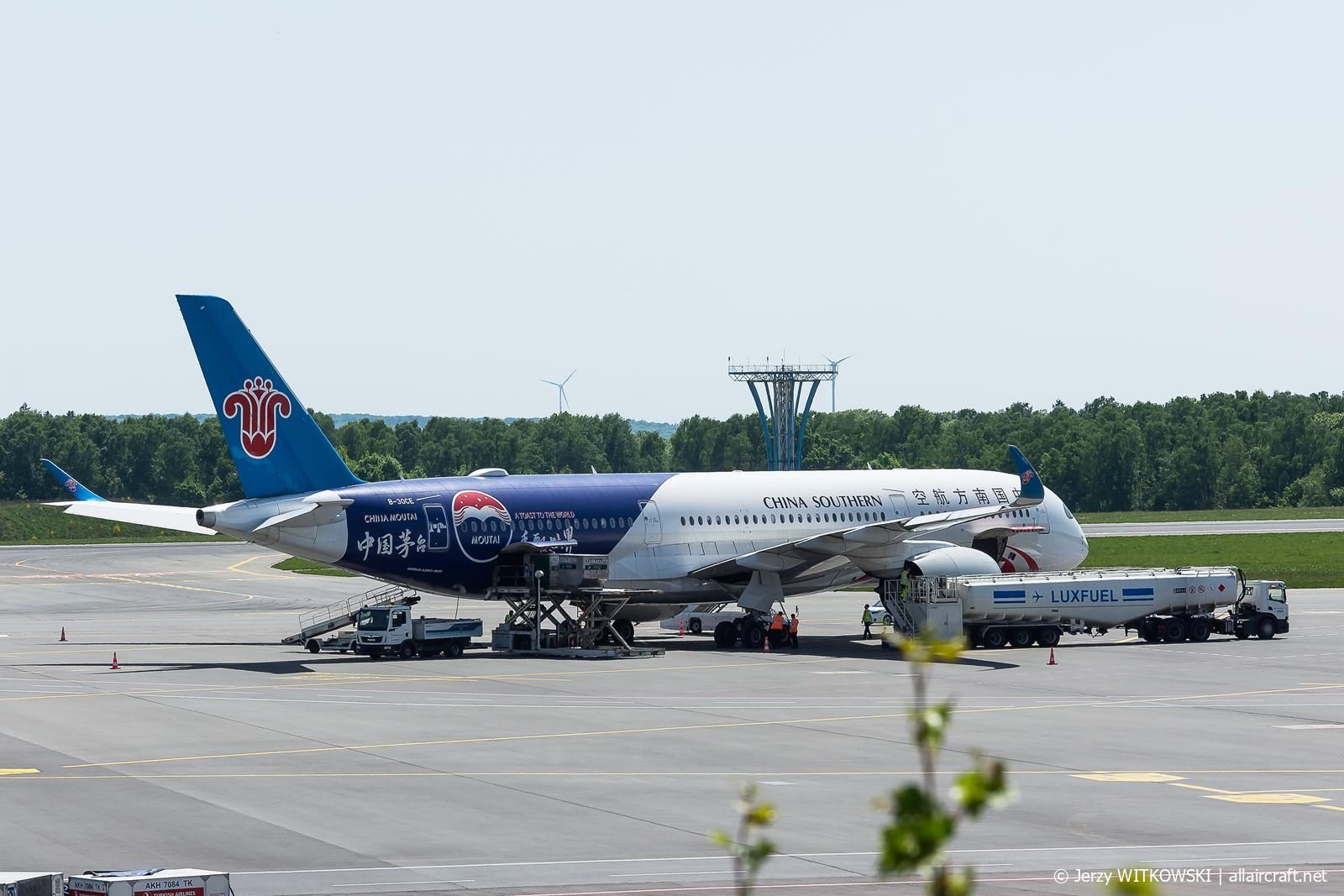 B-30CE (376) 2019 Airbus A350-941