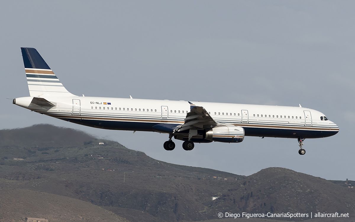 EC-NLJ (3636) 2008 Airbus A321-231