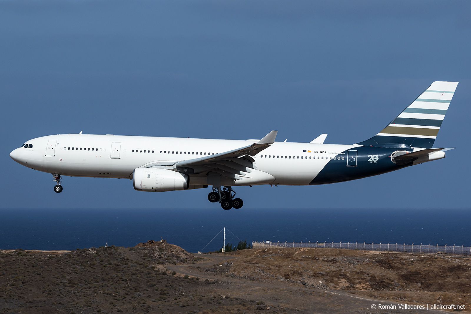EC-NZJ (1407) 2013 Airbus A330-243