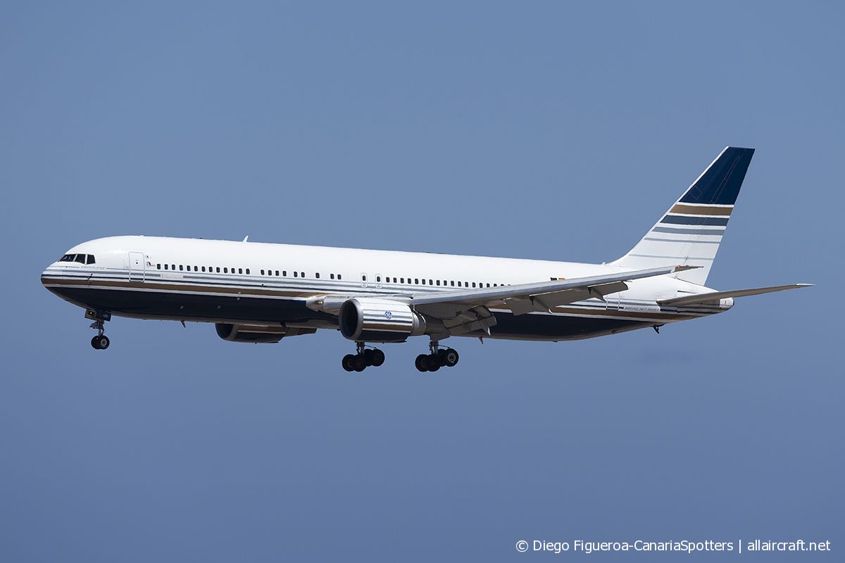EC-LZQ (27902) 1995 Boeing 767-35D(ER)