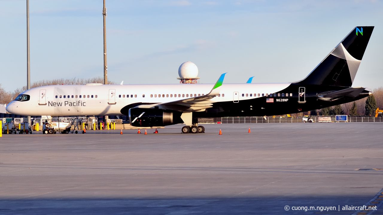 N628NP (27809) 1995 Boeing 757-2B7(WL)