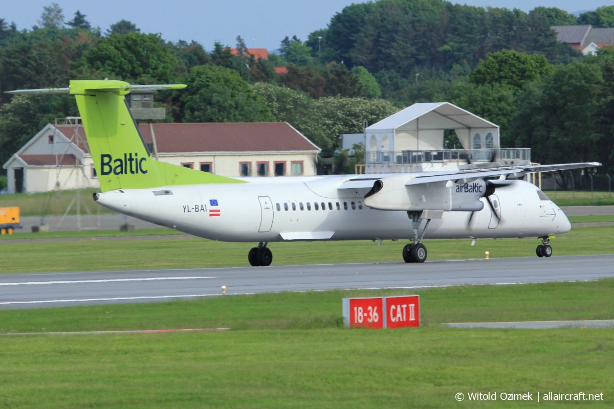 YL-BAI (4302) 2010 Bombardier Dash 8-Q402