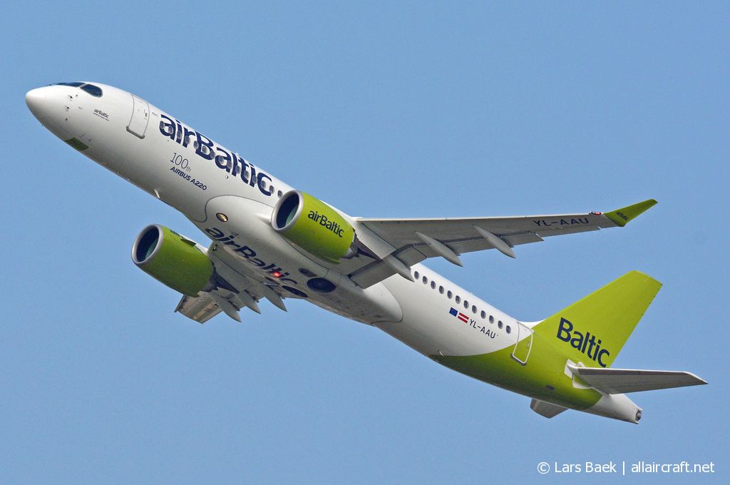 YL-AAU (55064) 2019 Airbus A220-300