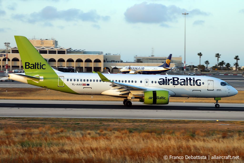 YL-AAX (55094) 2020 Airbus A220-300