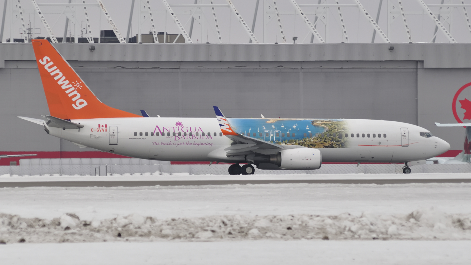 C-GVVH (35275) 2008 Boeing 737-8Q8(WL)