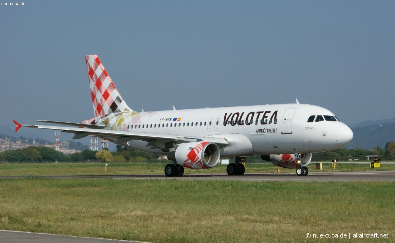 EC-MTM (2062) 2003 Airbus A319-111