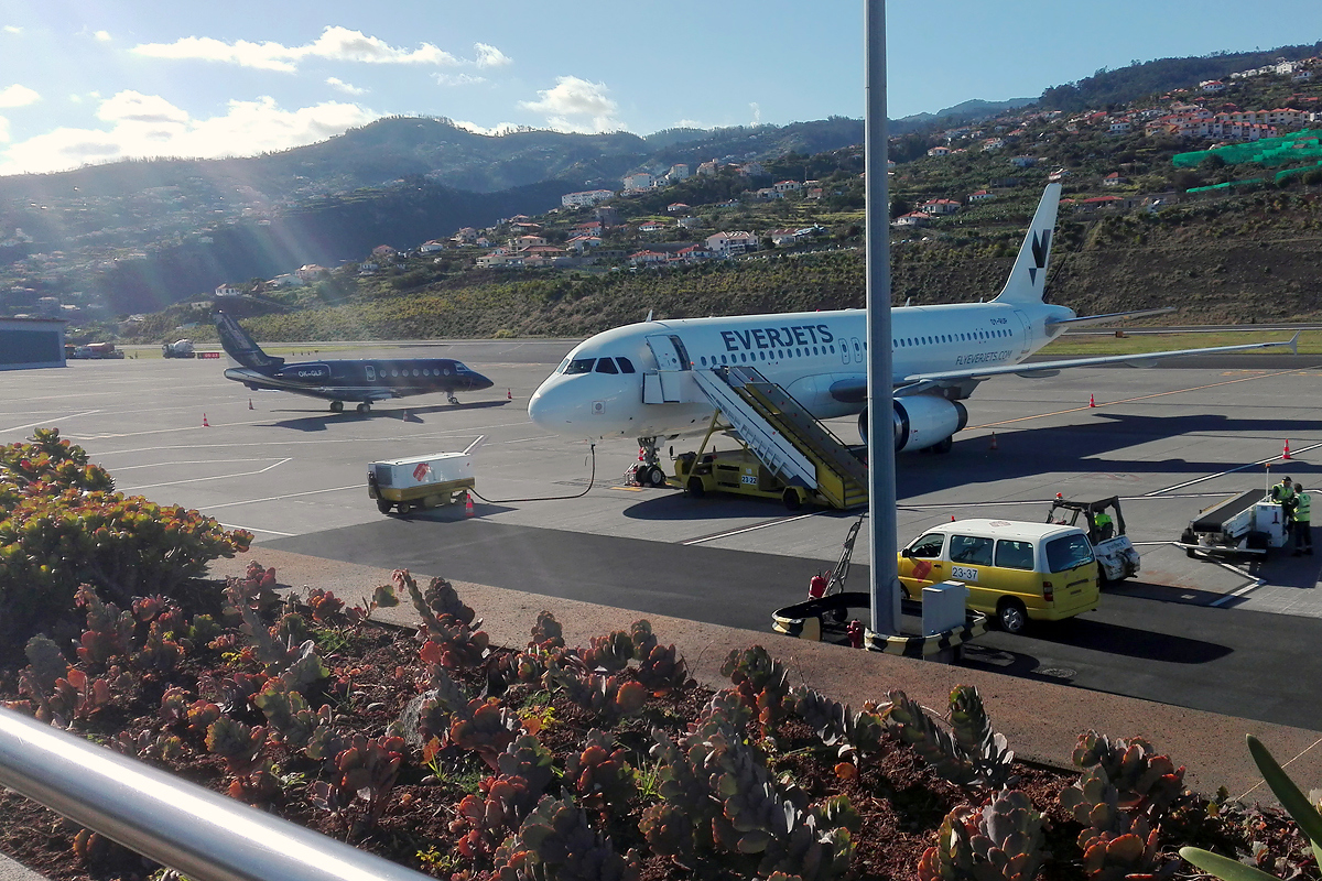 OY-RUP (406) 1993 Airbus A320-231