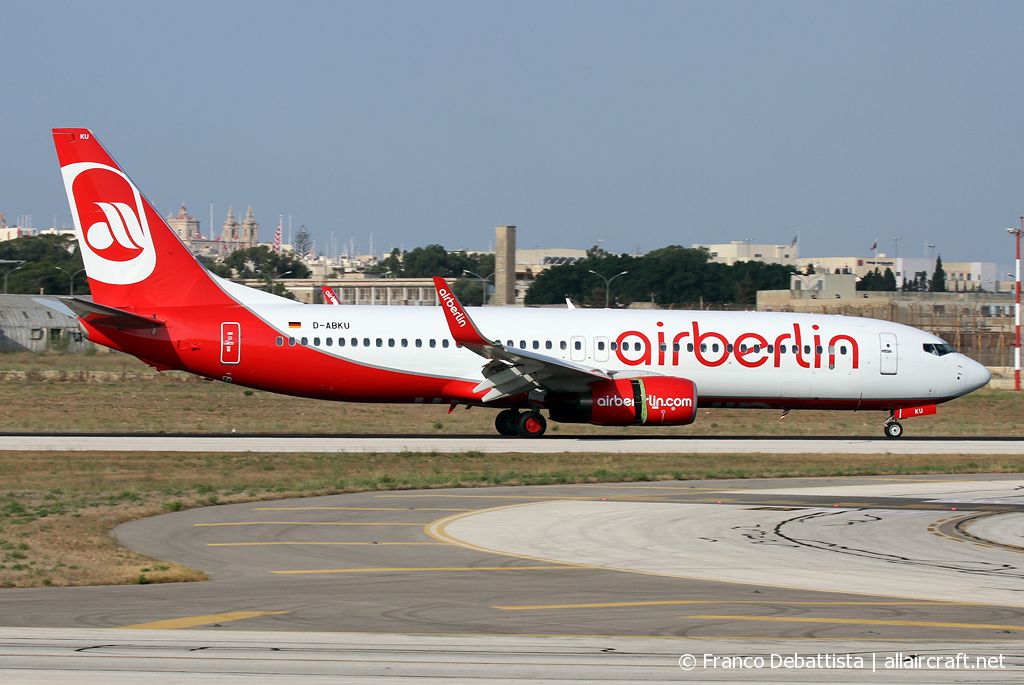 D-ABKU (cn 37744) Boeing 737-86J