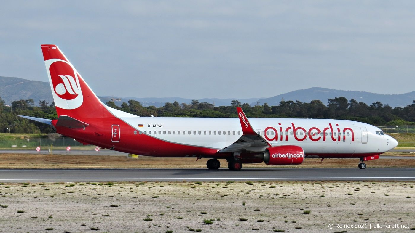 D-ABMB (cn 36121) Boeing 737-86J