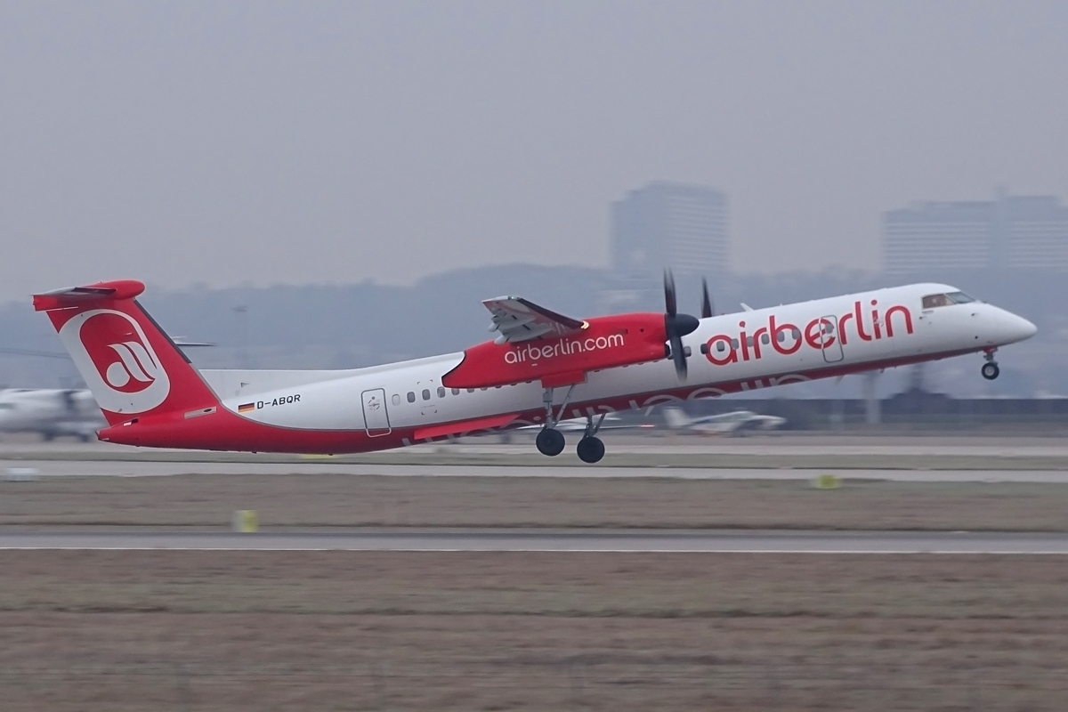 D-ABQR (cn 4538) Dash 8-Q402