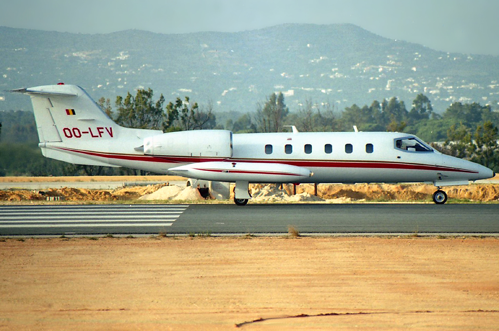 OO-LFV (cn 35A-481) Learjet 35A