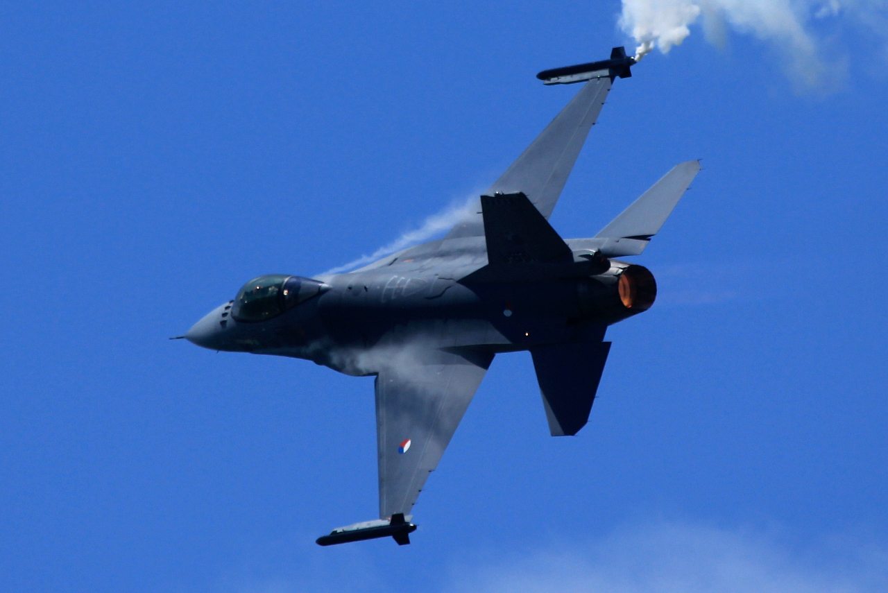 J-631 · General Dynamics F-16AM · -
