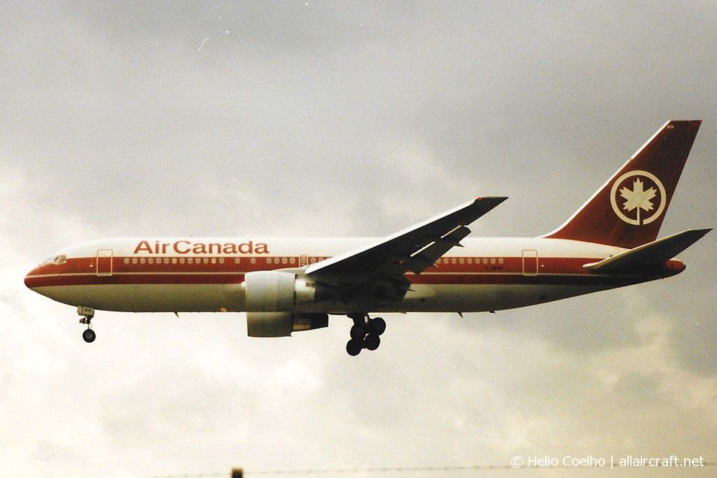 C-GDSP (cn 24142) Boeing 767-233ER