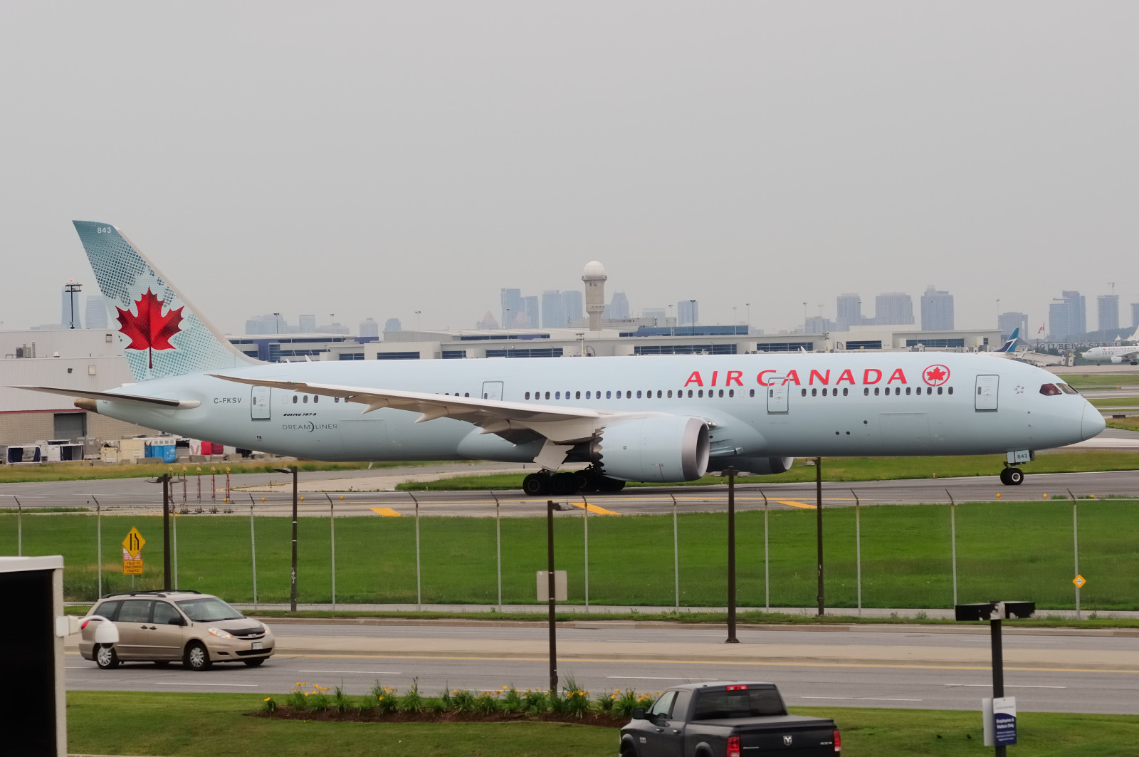 C-FKSV (cn 37170) Boeing 787-9