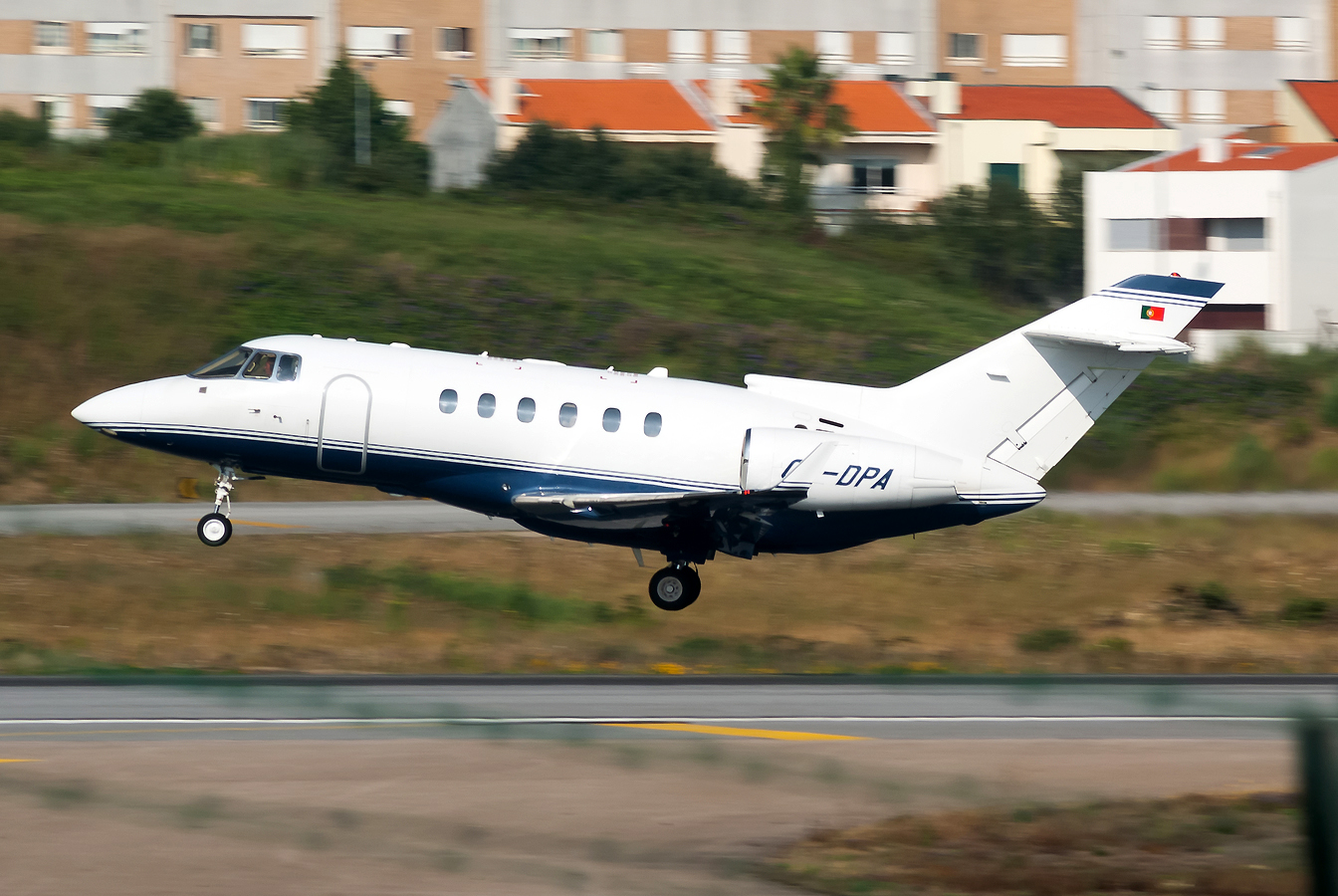CS-DPA (cn HA-0069) Hawker Beechcraft 900XP