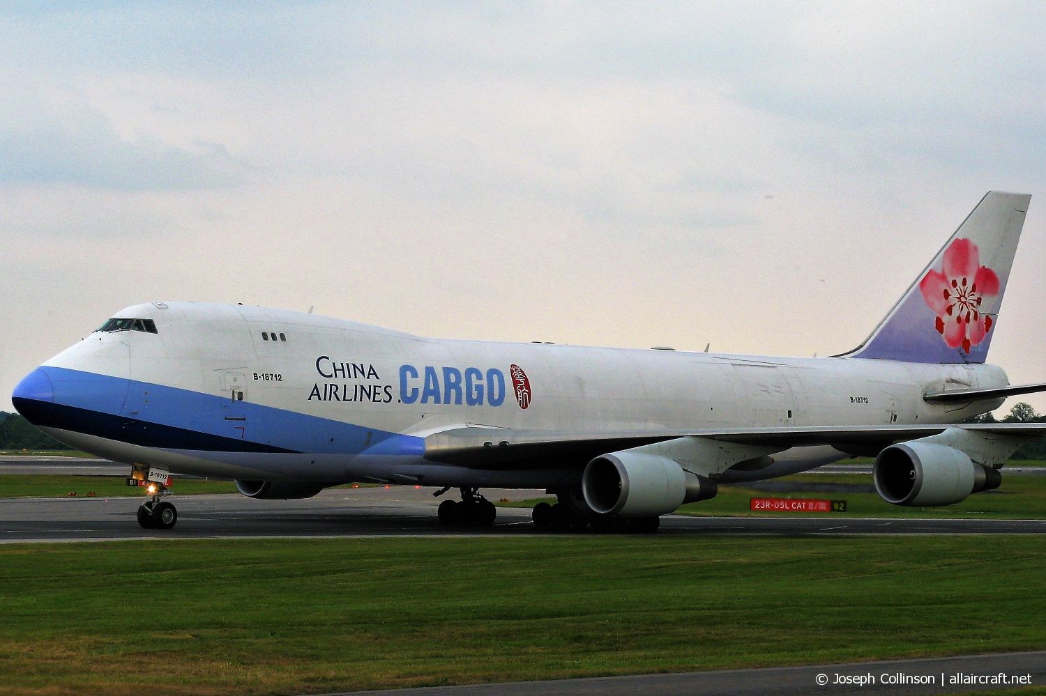 B-18712 (33729) 2003 Boeing 747-409F