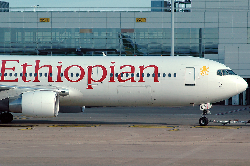 ET-ALP (33769) 2005 Boeing 767-360/ER