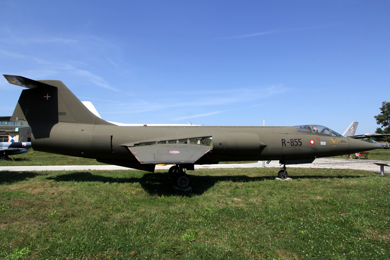 R-855 (683A-1155) Lockheed CF-104 Starfighter