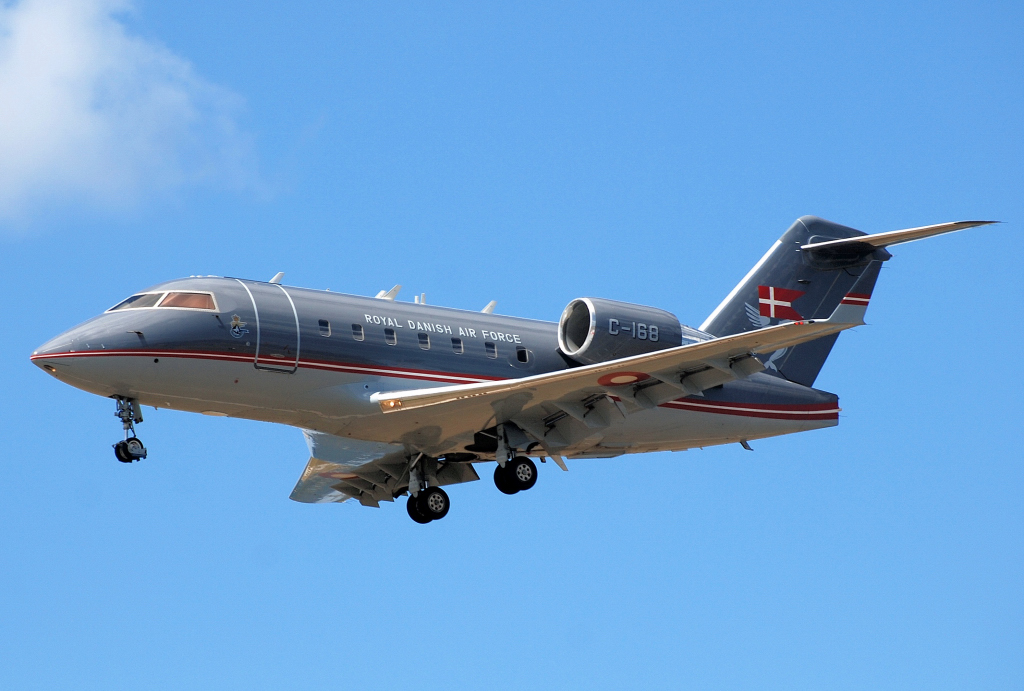 C-168 (5468) 2000 Bombardier Challenger 604