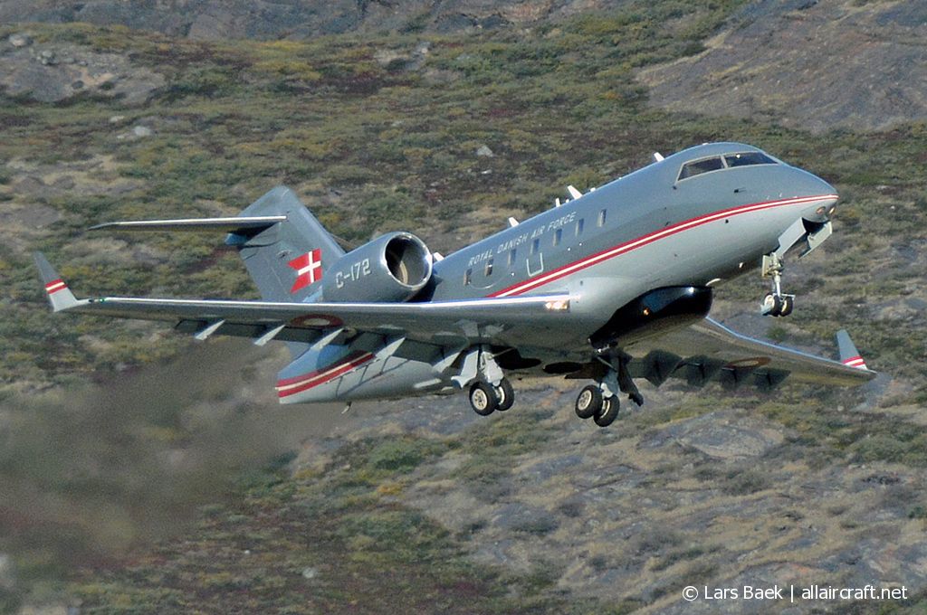 C-172 (5472) 2000 Bombardier Challenger 604