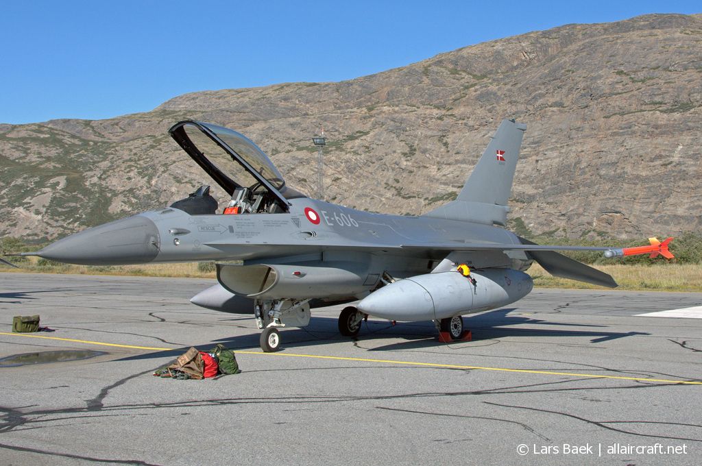 E-606 (6F-41) 1980 General Dynamics F-16AM