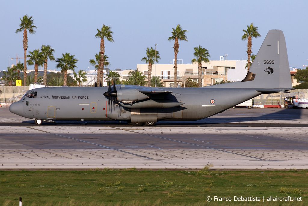 5699 (382-5699) 2008 Lockheed Martin C-130J-30 Hercules