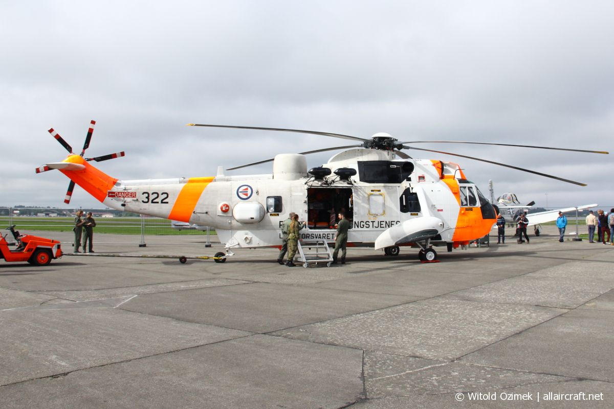 322 (WA1005) 1990 Westland Sea King Mk43