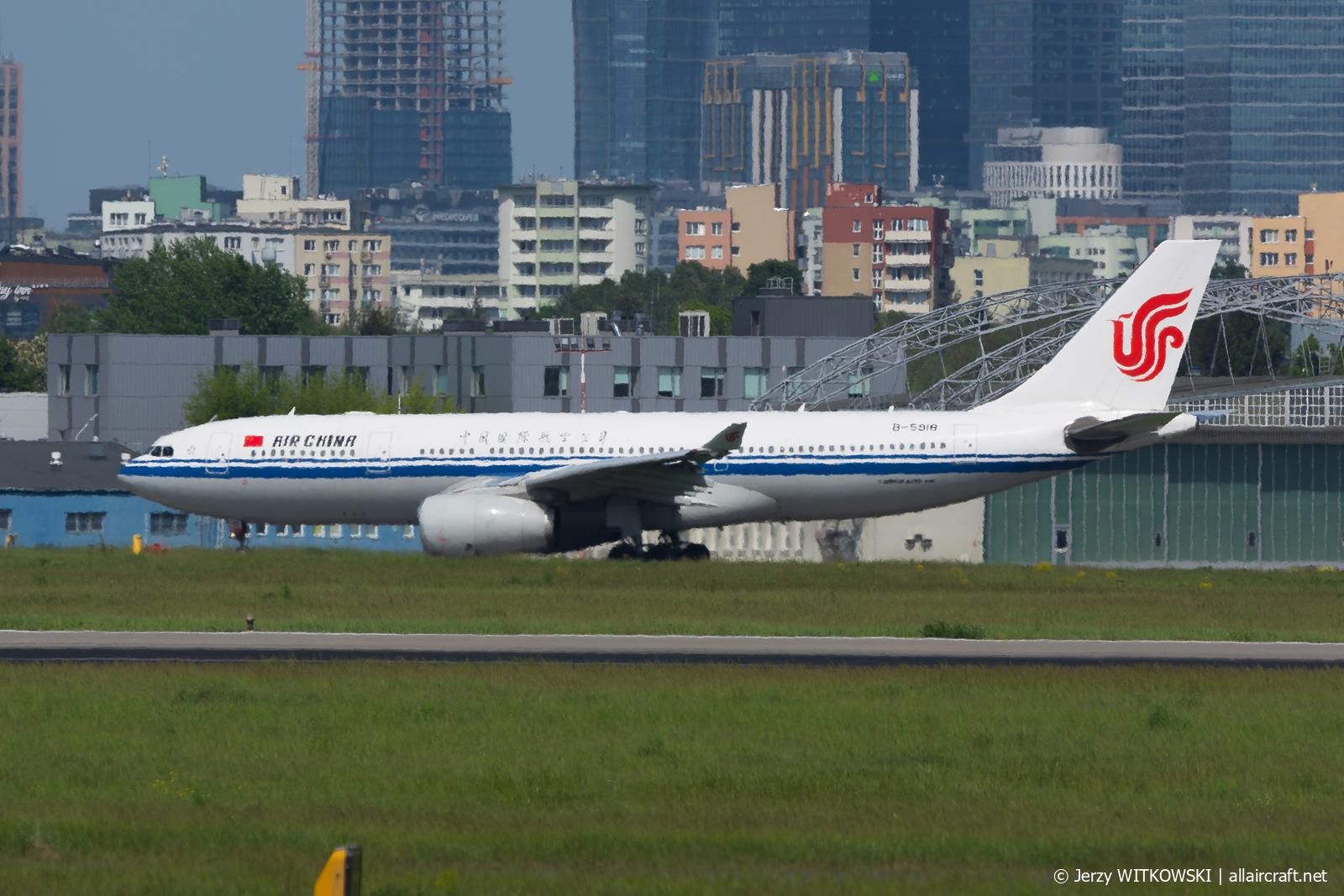 B-5918 (1396) 2013 Airbus A330-243
