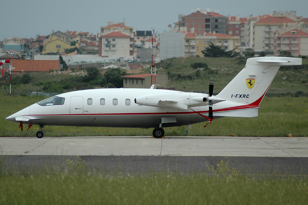 I-FXRC (1045) 2001 Piaggio P-180 Avanti