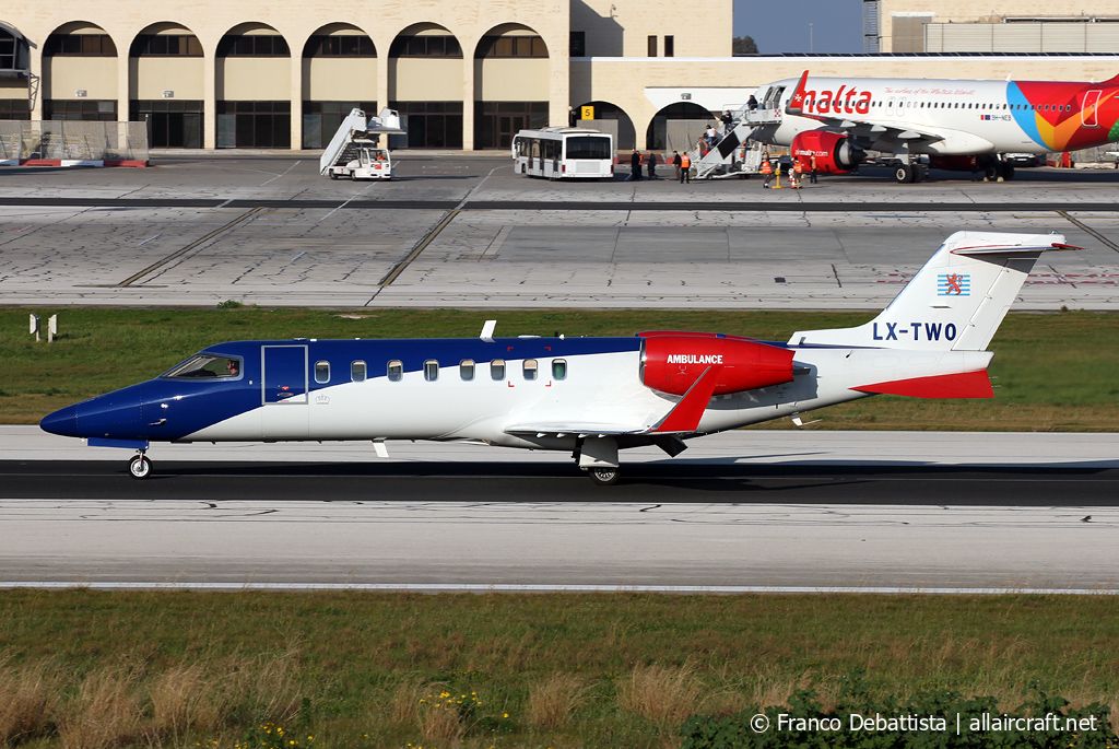 LX-TWO (35A-628) 1986 Gates Learjet 35A