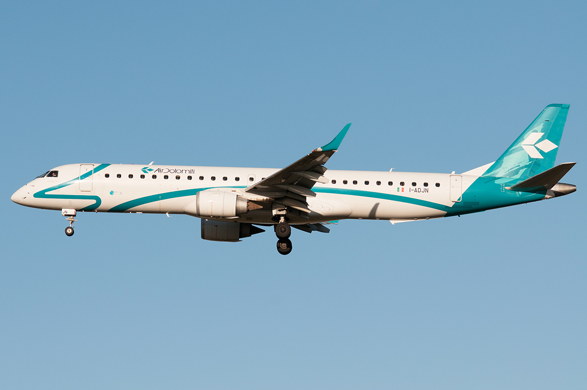 I-ADJN (cn 19000270) Embraer 190-200LR