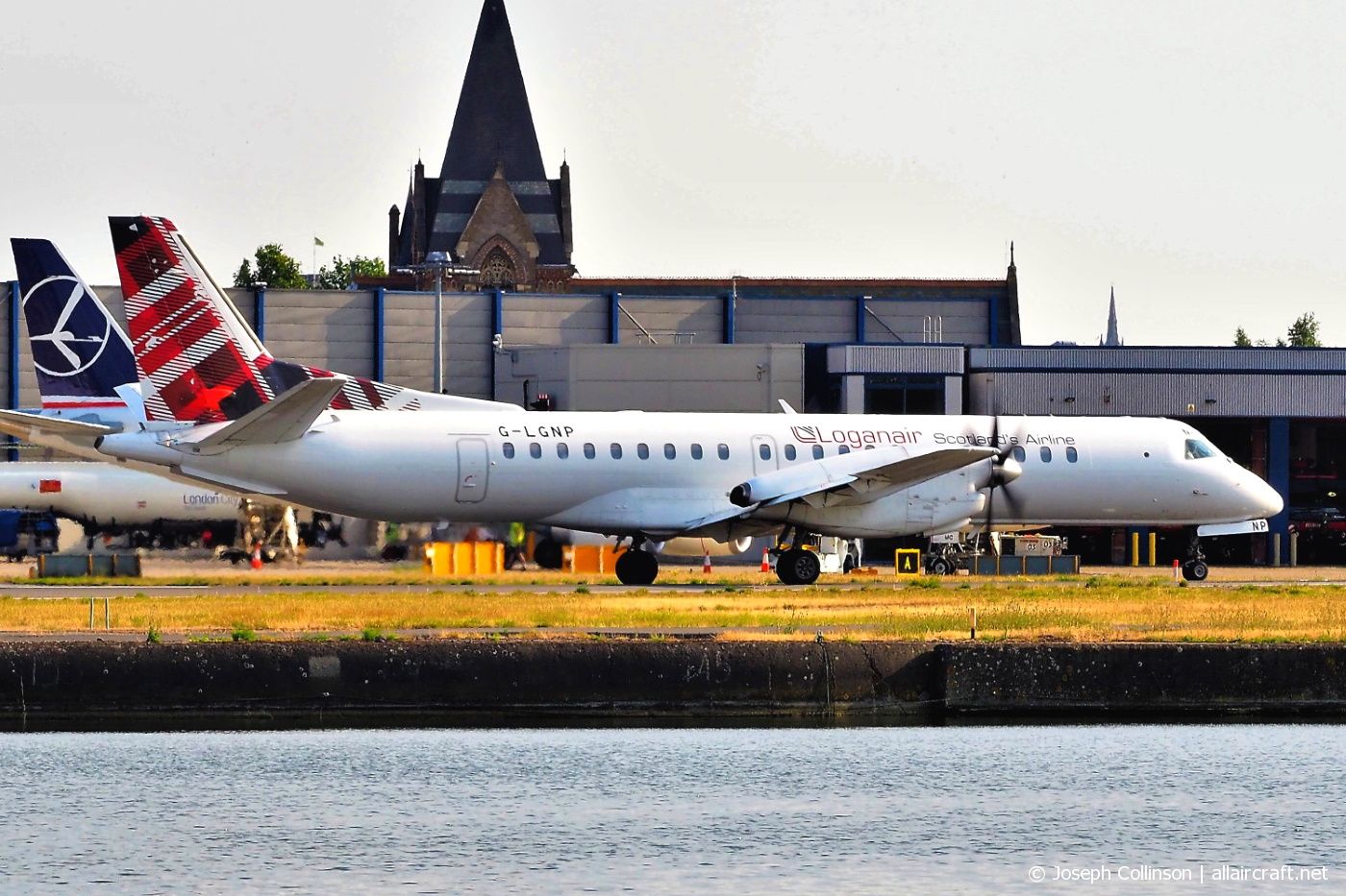 G-LGNP (2000-018) 1995 Saab 2000