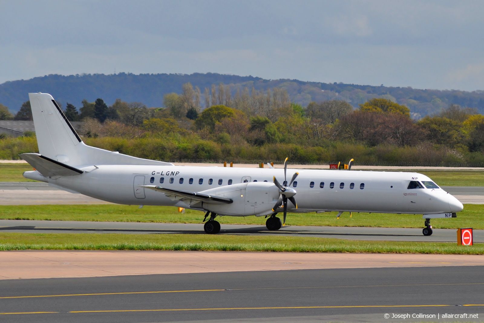 G-LGNP (2000-018) 1995 Saab 2000