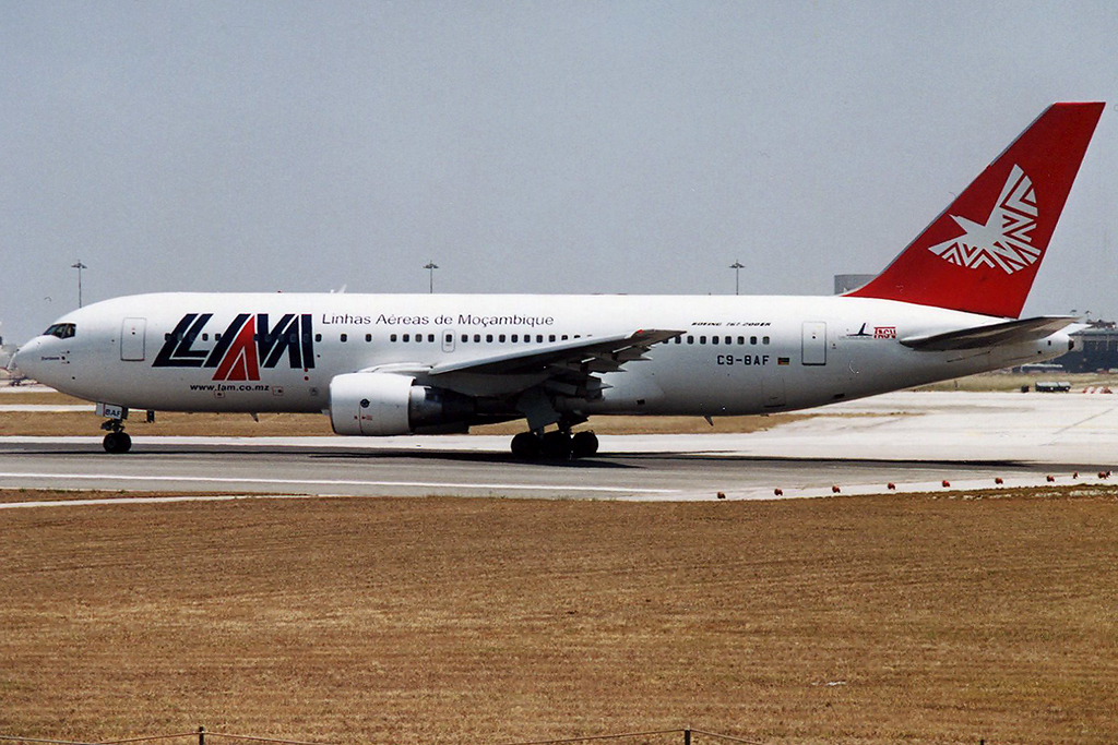 C9-BAF (26471) 1993 Boeing 767-2B1