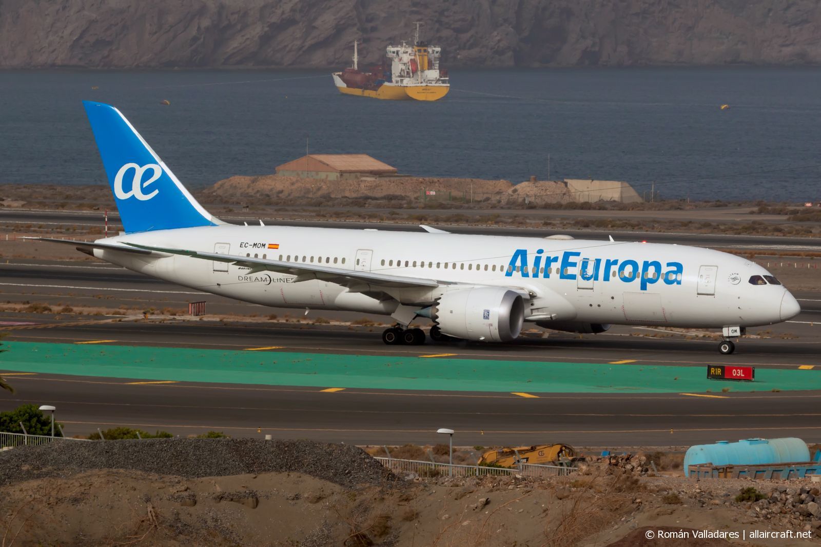 EC-MOM (36419) 2017 Boeing 787-8 Dreamliner