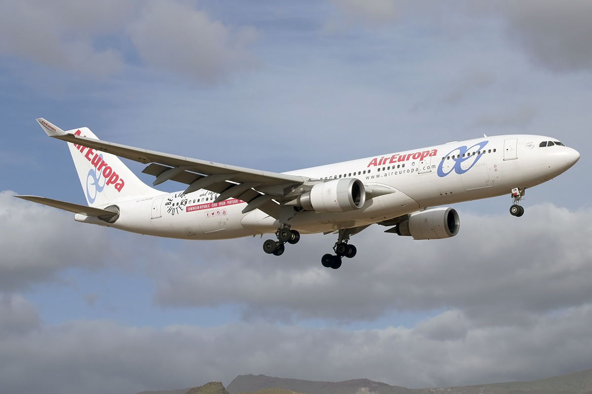 EC-KOM · Airbus A330-202 · (LPA / GCLP)