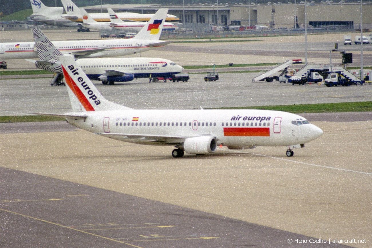 EC-GEU (23808) 1987 Boeing 737-375