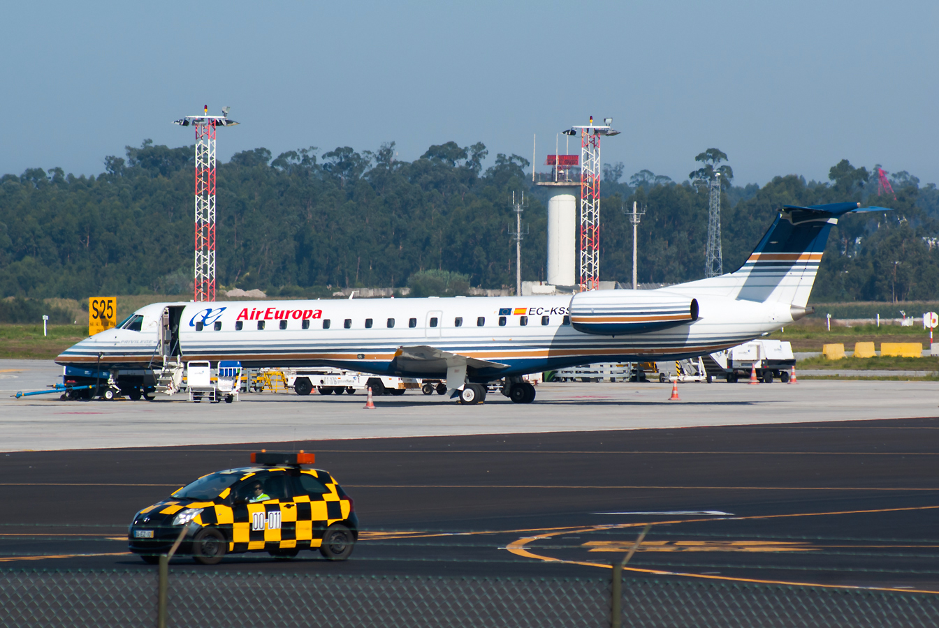 EC-KSS (cn 145230) Embraer ERJ-145MP