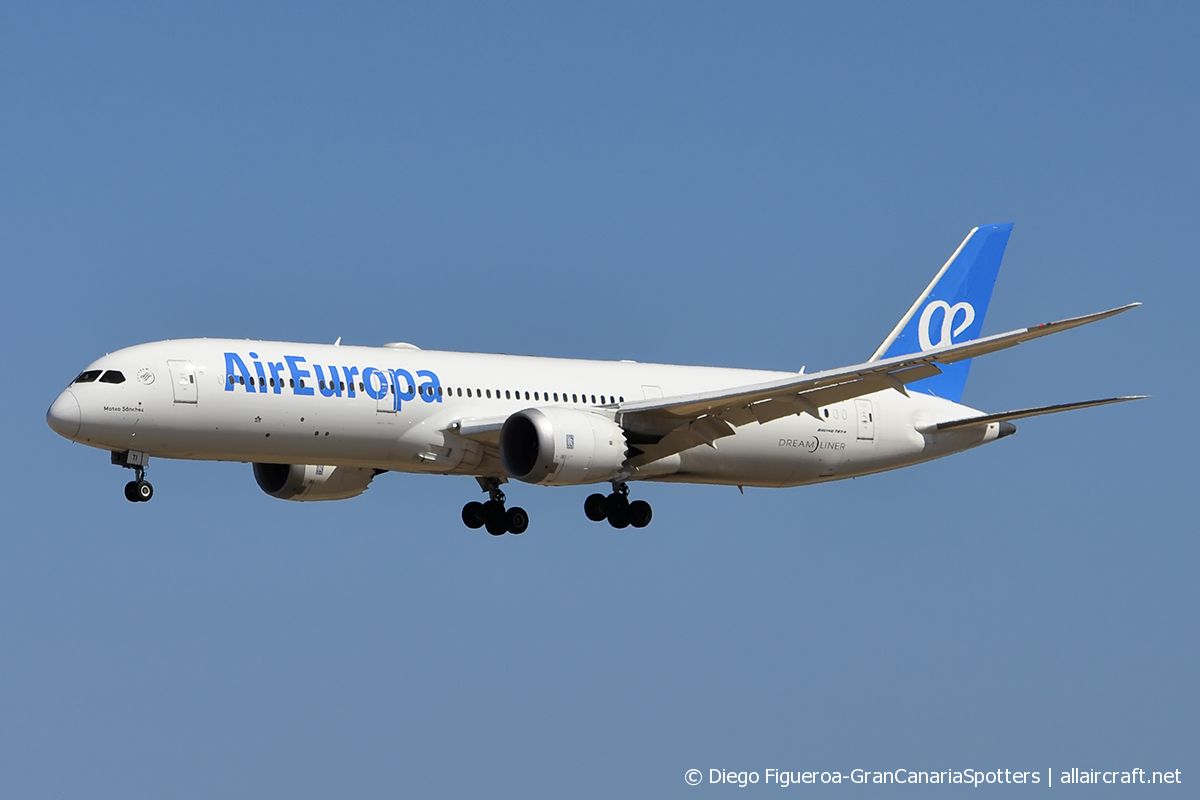 EC-MTI (62129) 2018 Boeing 787-9 Dreamliner
