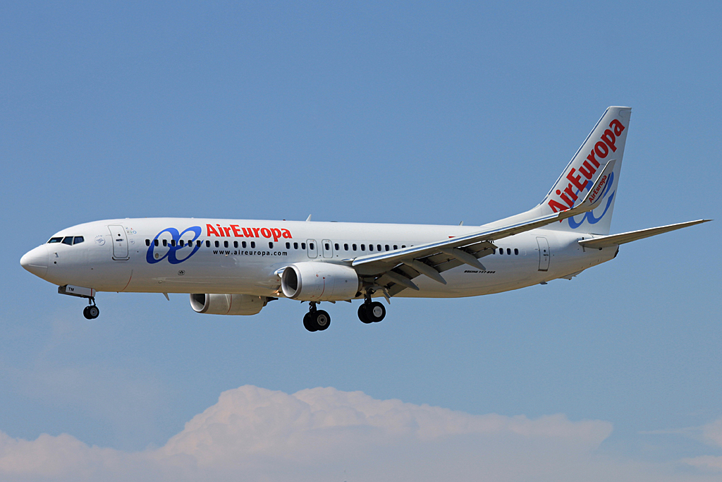 EC-LTM (cn 36591) Boeing 737-85P