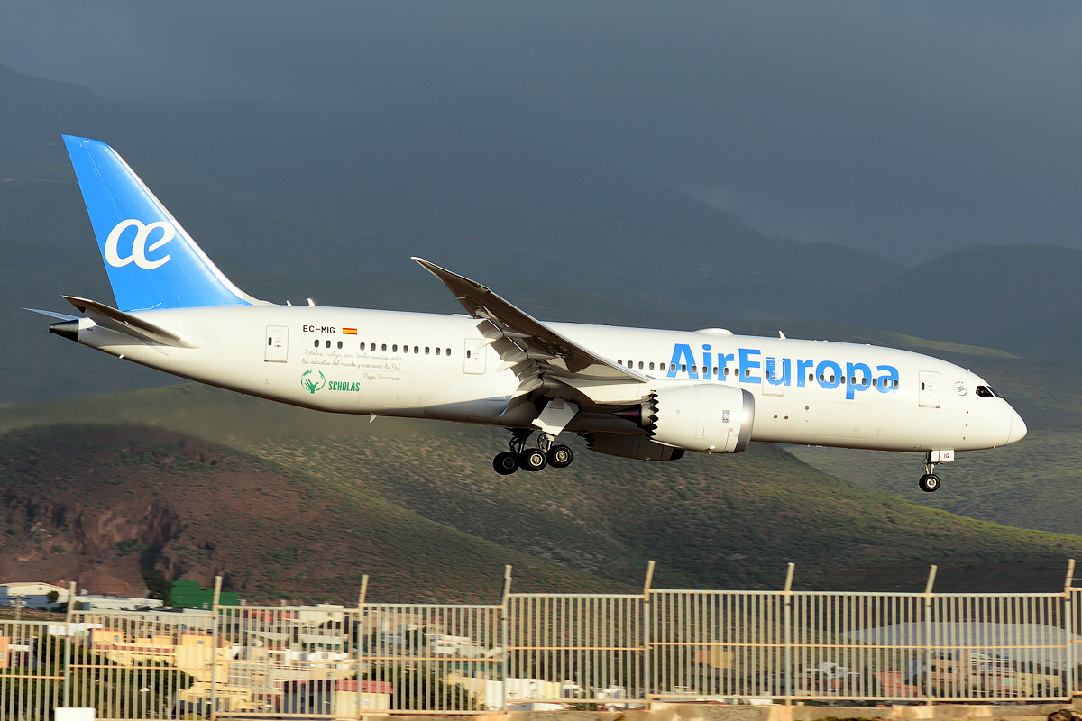 EC-MIG (cn 36412) Boeing 787-8