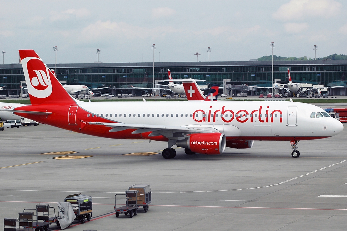 HB-IOP (4187) 2010 Airbus A320-214