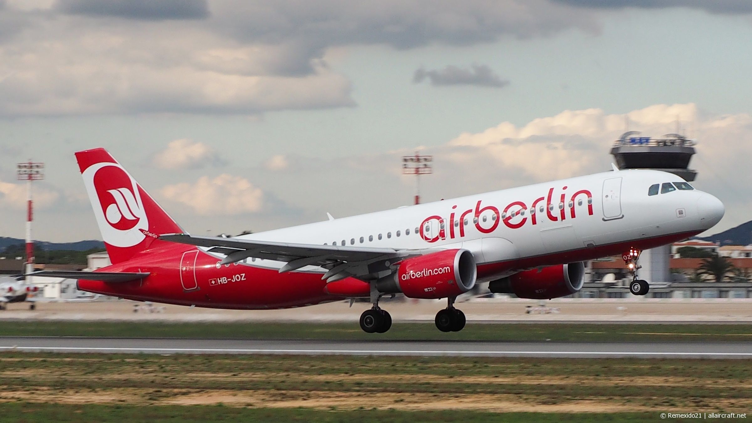 HB-JOZ (4631) 2011 Airbus A320-214