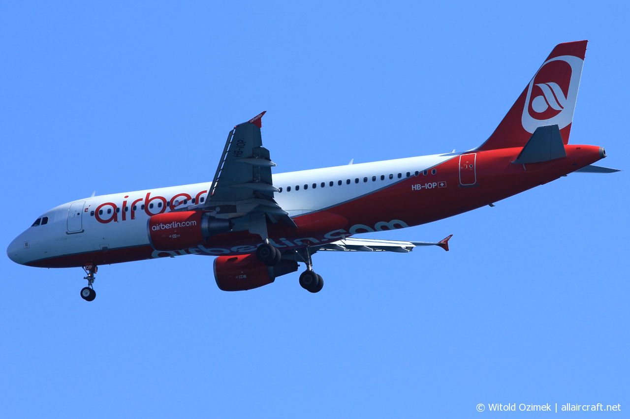 HB-IOP (4187) 2010 Airbus A320-214
