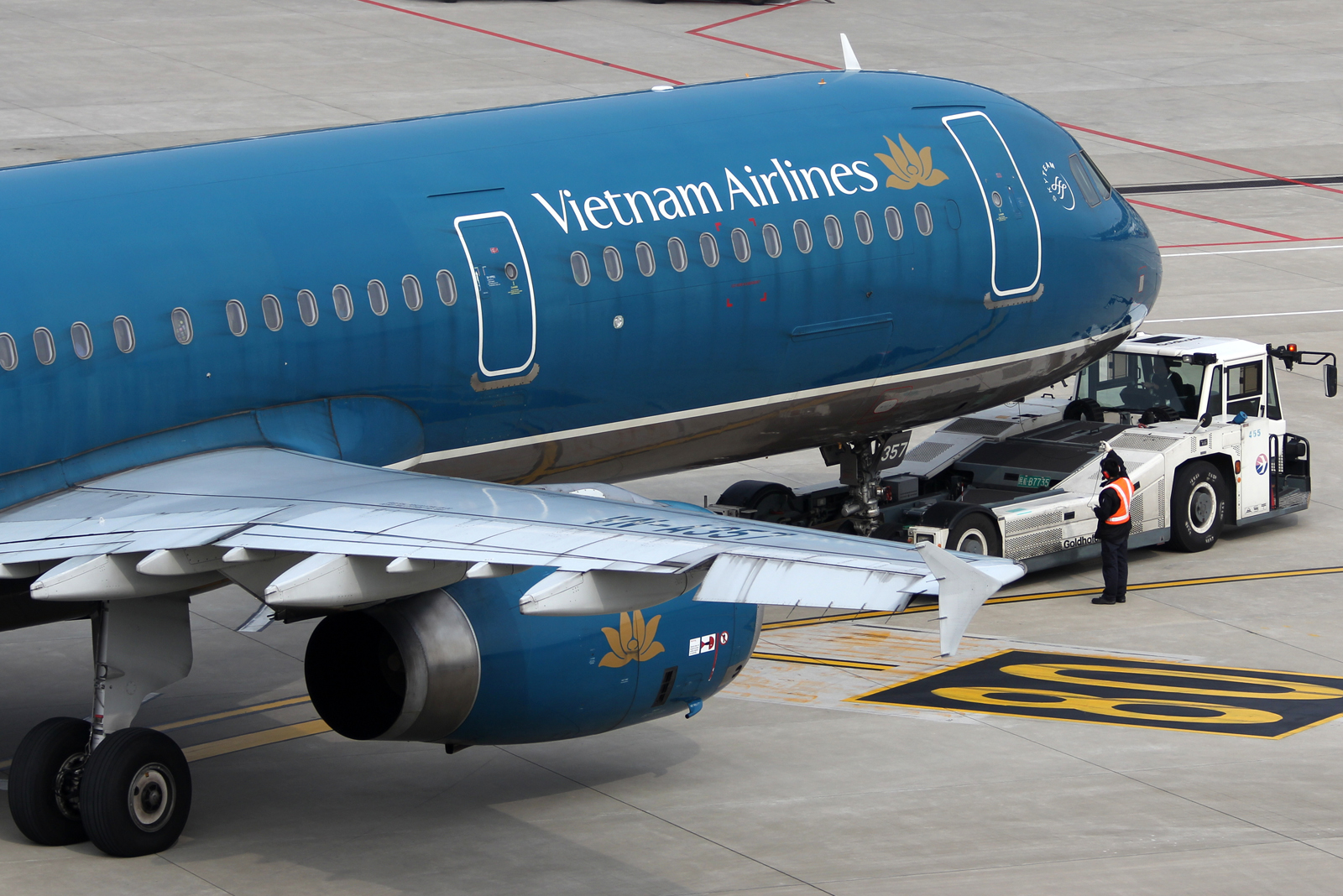 VN-A357, (cn 3355), Airbus A321-231