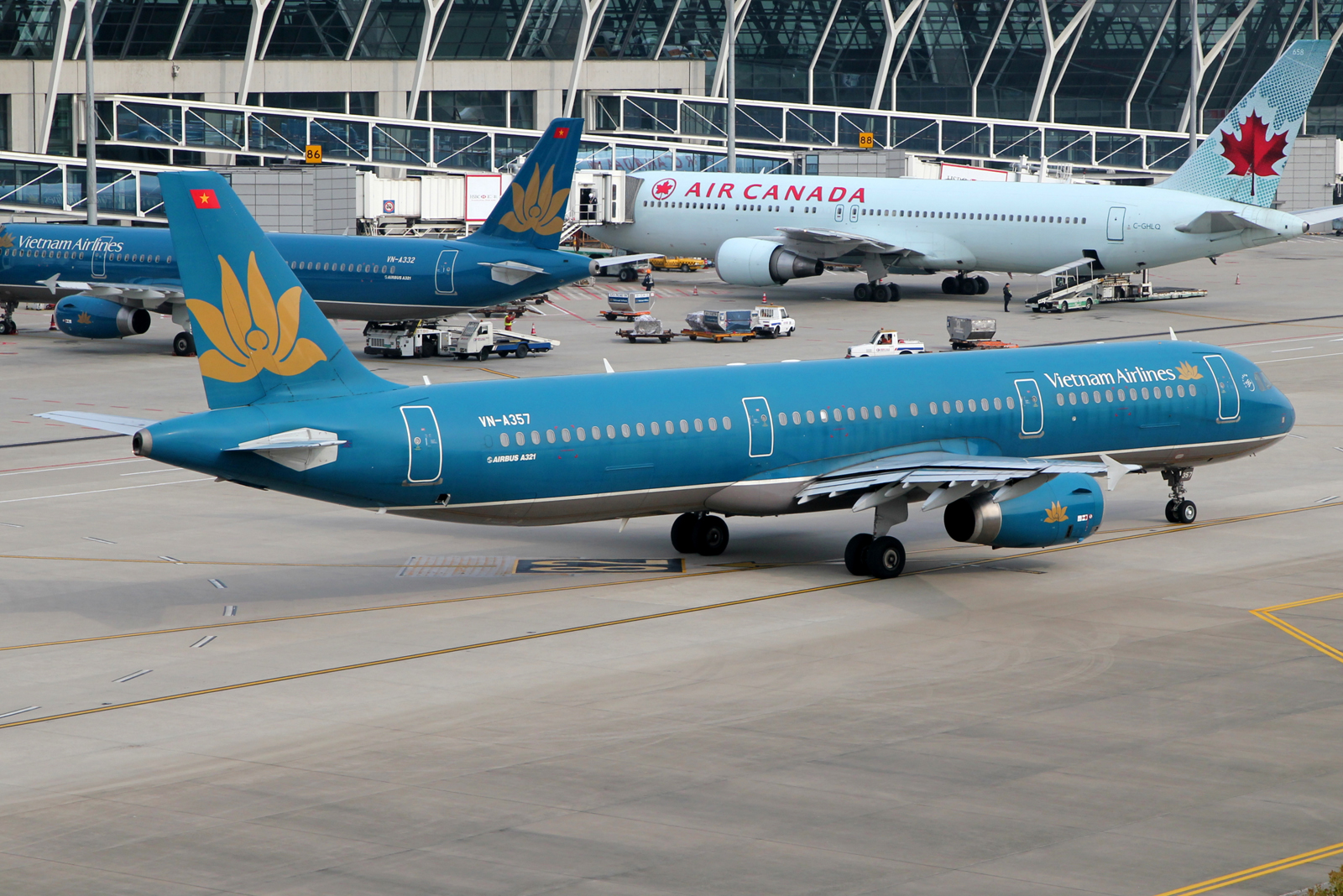 VN-A357, (cn 3355), Airbus A321-231