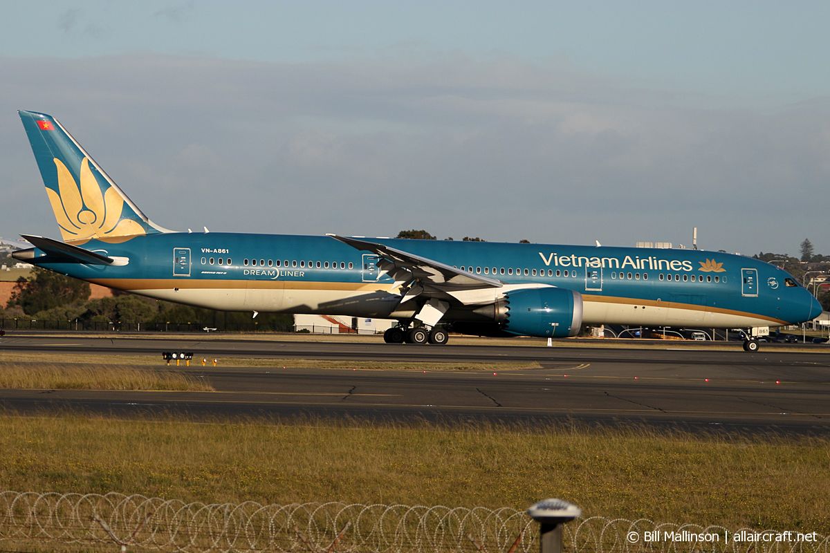 VN-A861 (35151) 2015 Boeing 787-9 Dreamliner