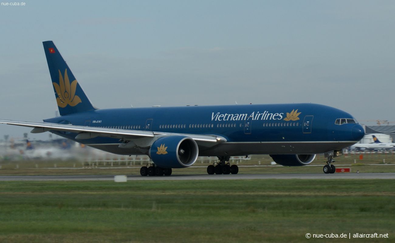 VN-A141 (28688) 2003 Boeing 777-2Q8(ER)